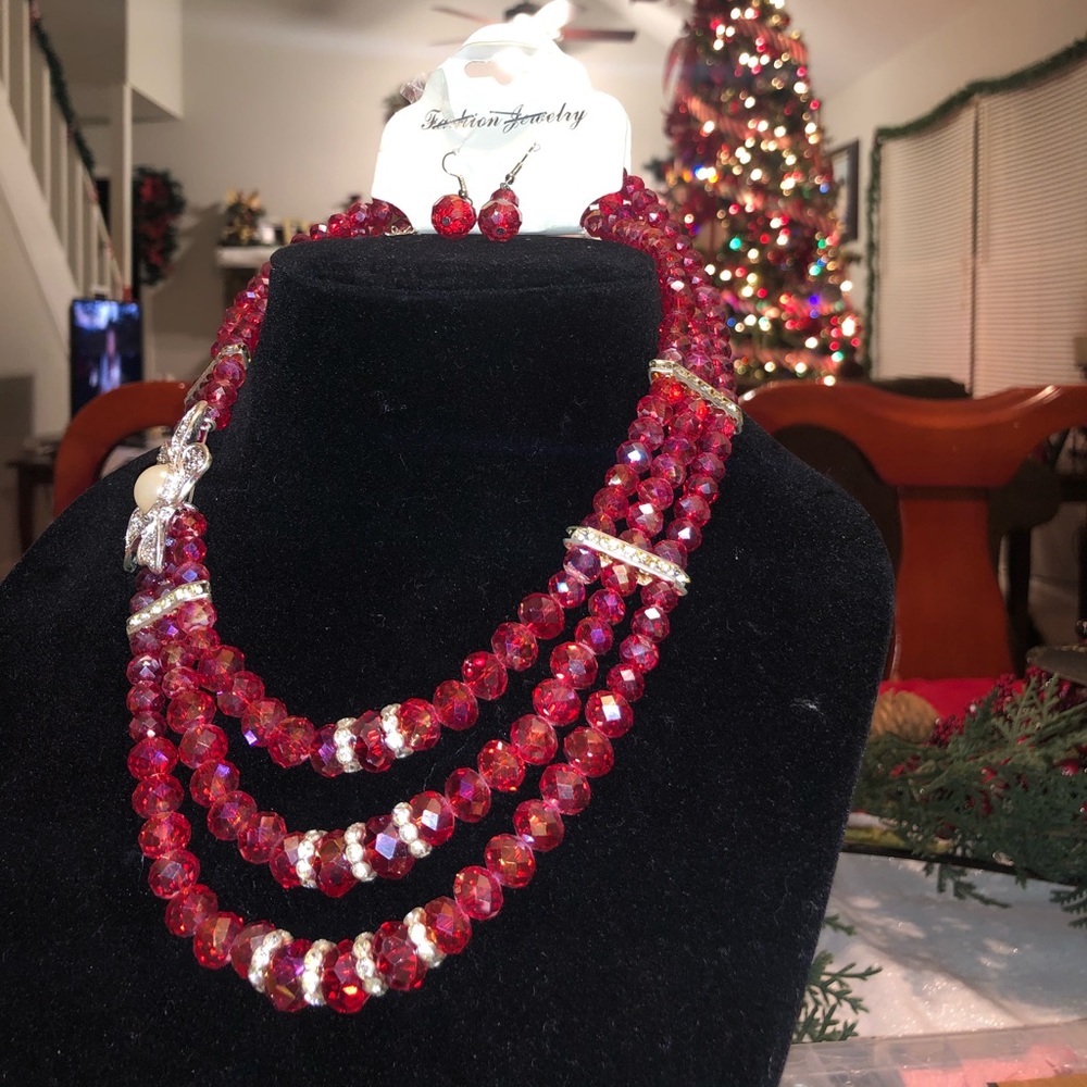 Gorgeous red necklace and earring set